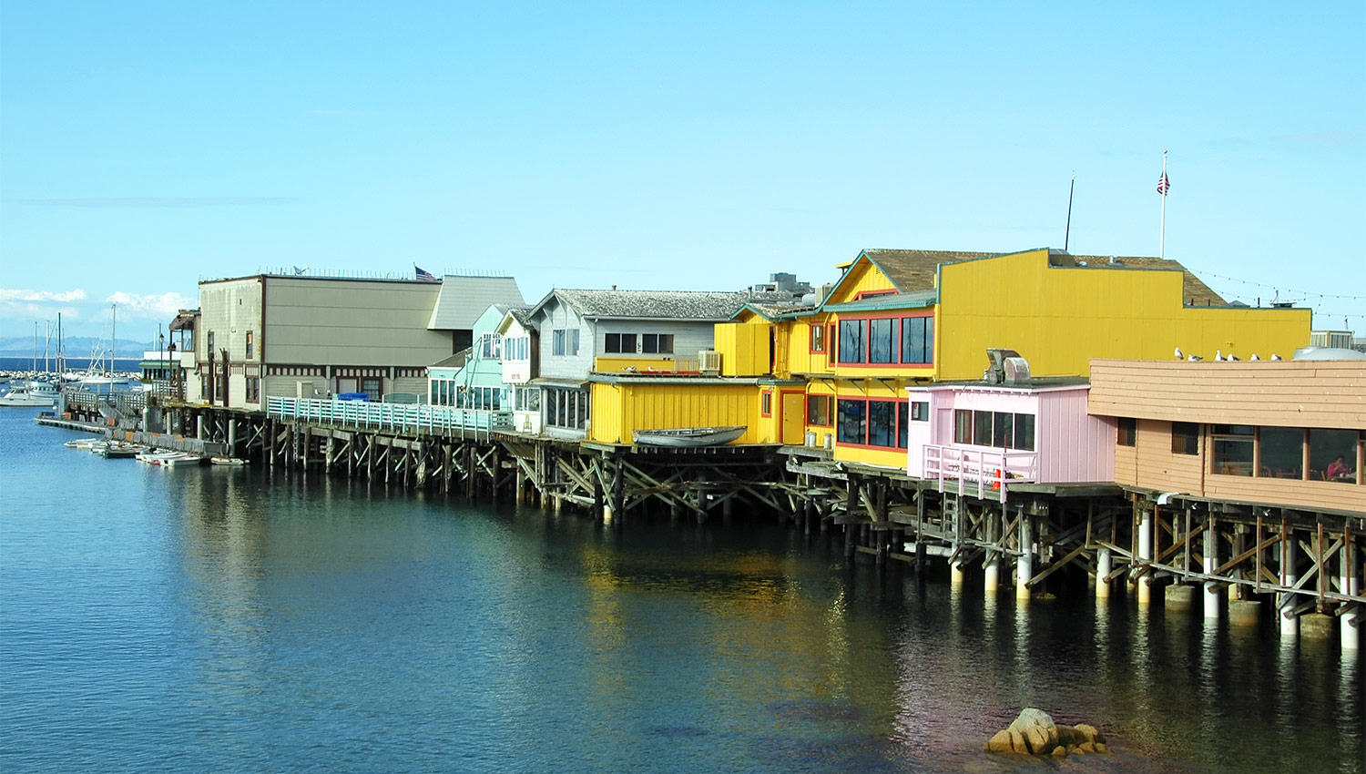 Enjoy our convenient location within walking distance to top Monterey, CA attractions